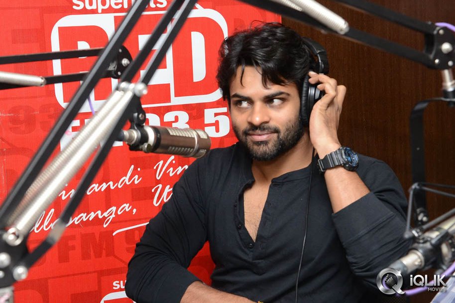 Sai-Dharam-Tej-and-YVS-Chowdary-at-Red-FM